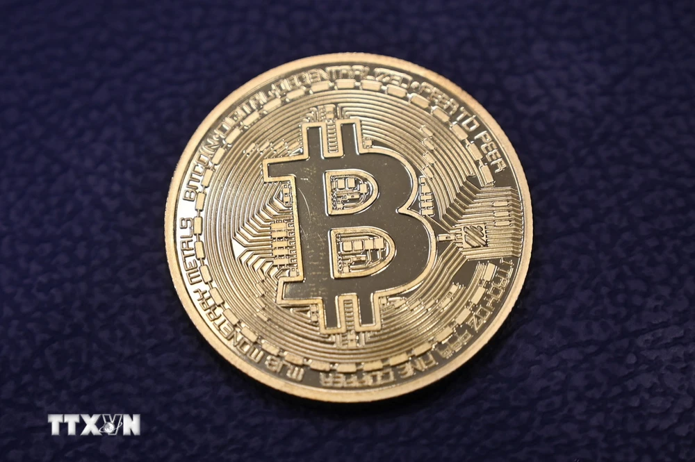 Nhìn lại hành trình "lên đỉnh" của đồng tiền kỹ thuật số Bitcoin