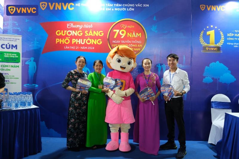 VNVC đồng hành cùng Công an TPHCM tổ chức chương trình “Gương sáng phố phường” lần thứ 21