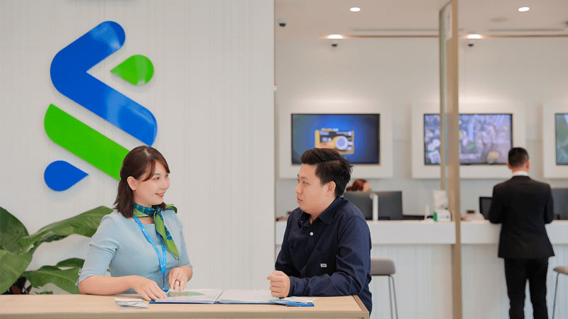 Standard Chartered là ngân hàng gì? Thời gian làm việc, hotline chính xác