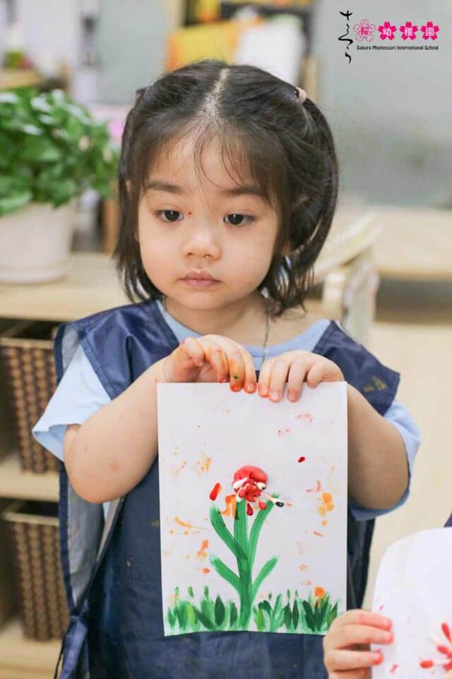 SMISers “hô biến” tăm bông thành những bông hoa xinh xắn