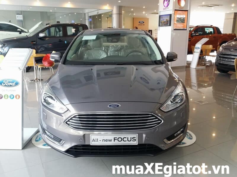 Ford Focus 2017 cũ thông số bảng giá xe trả góp