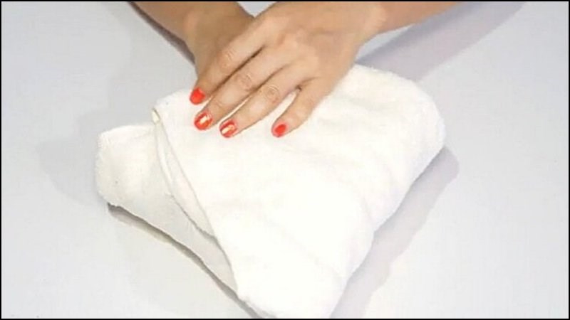Mách bạn các cách chặt dừa và cách bổ dừa lấy cơm dừa đơn giản, dễ làm