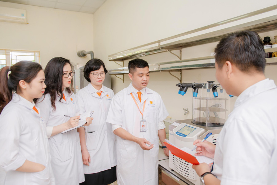 Khối tự nhiên gồm những môn nào? Học ngành gì? Làm nghề gì?