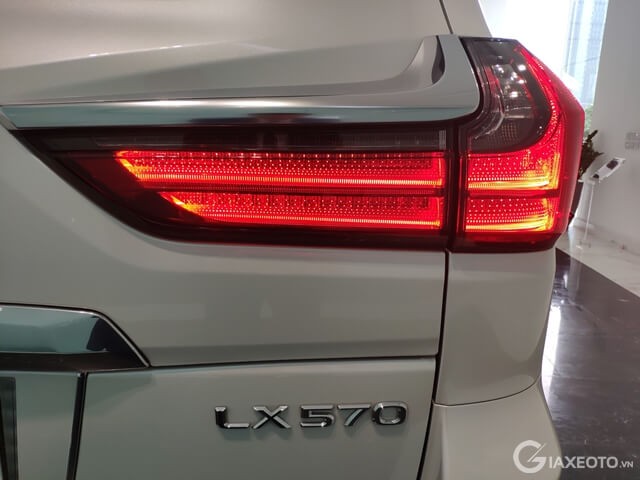 Chi tiết Lexus LX570 2022 kèm giá bán (06/2024)