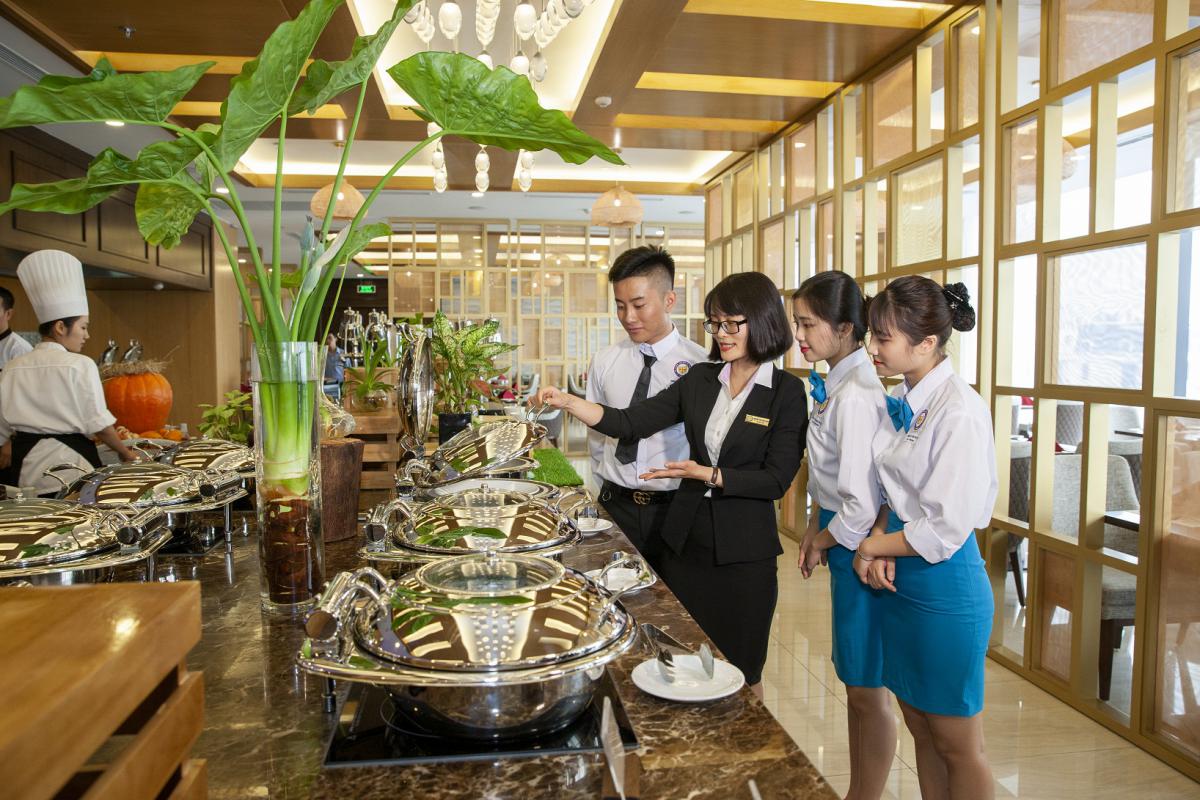 Bộ phận F&B trong khách sạn, resort