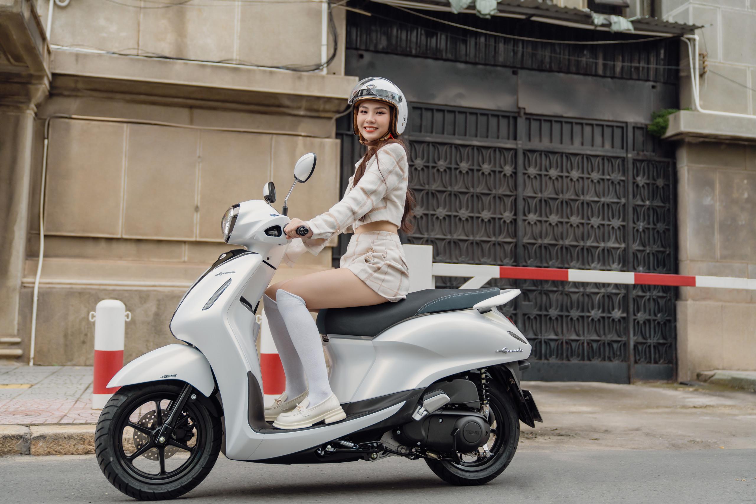 Yamaha Grande 2023 Đặc Biệt màu trắng