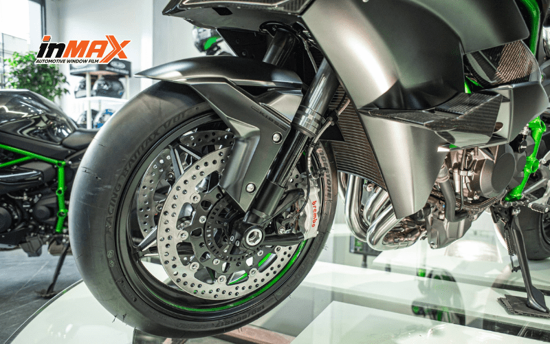 Siêu mô tô Kawasaki Ninja H2R - Giá gần 2 tỷ cập bến Việt Nam