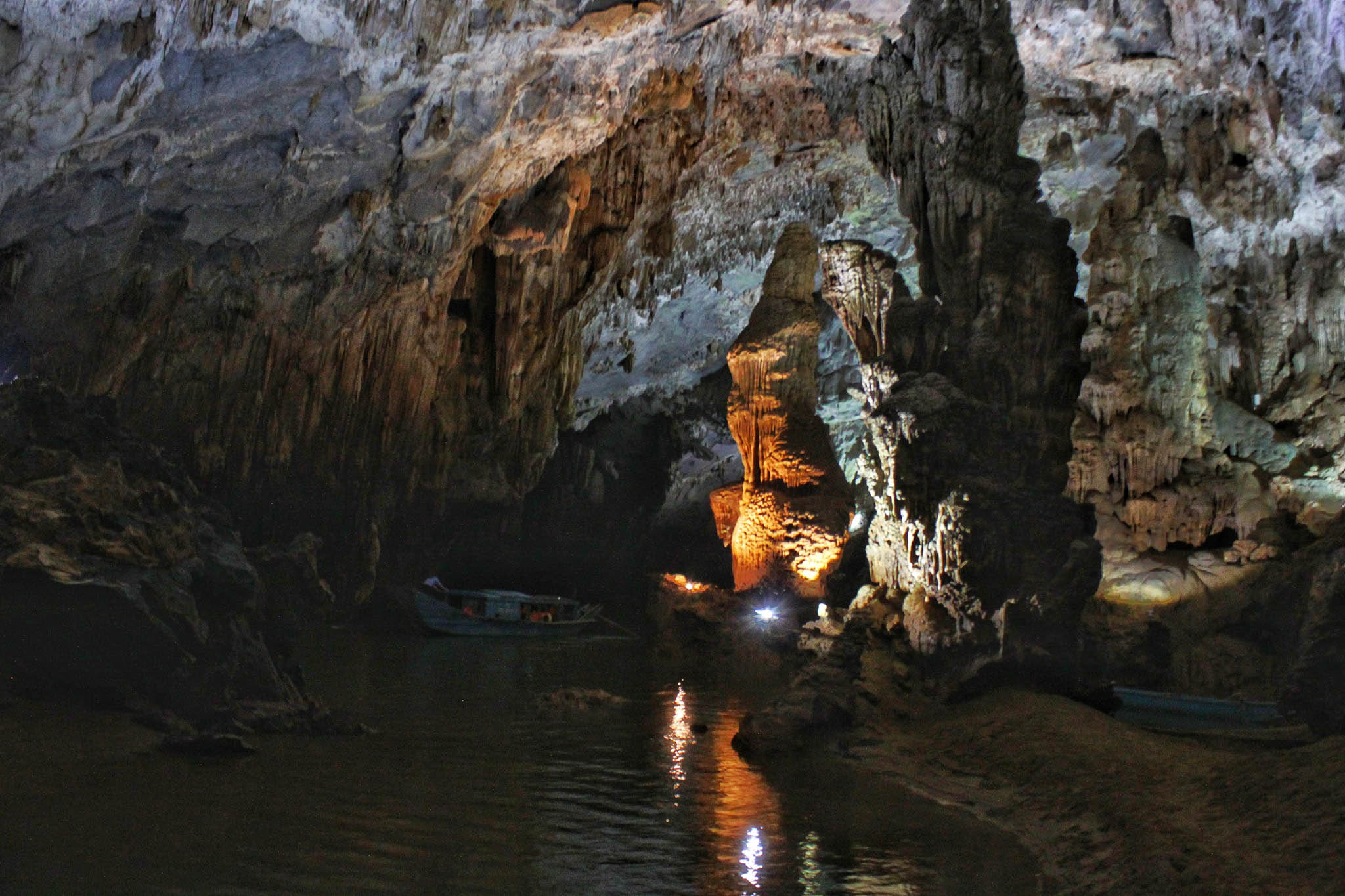 Động Phong Nha - Điểm đến du lịch hấp dẫn