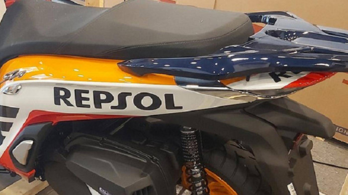 Honda SH 350i Repsol nhập Ý đầu tiên về Việt Nam, giá ngang xe hơi