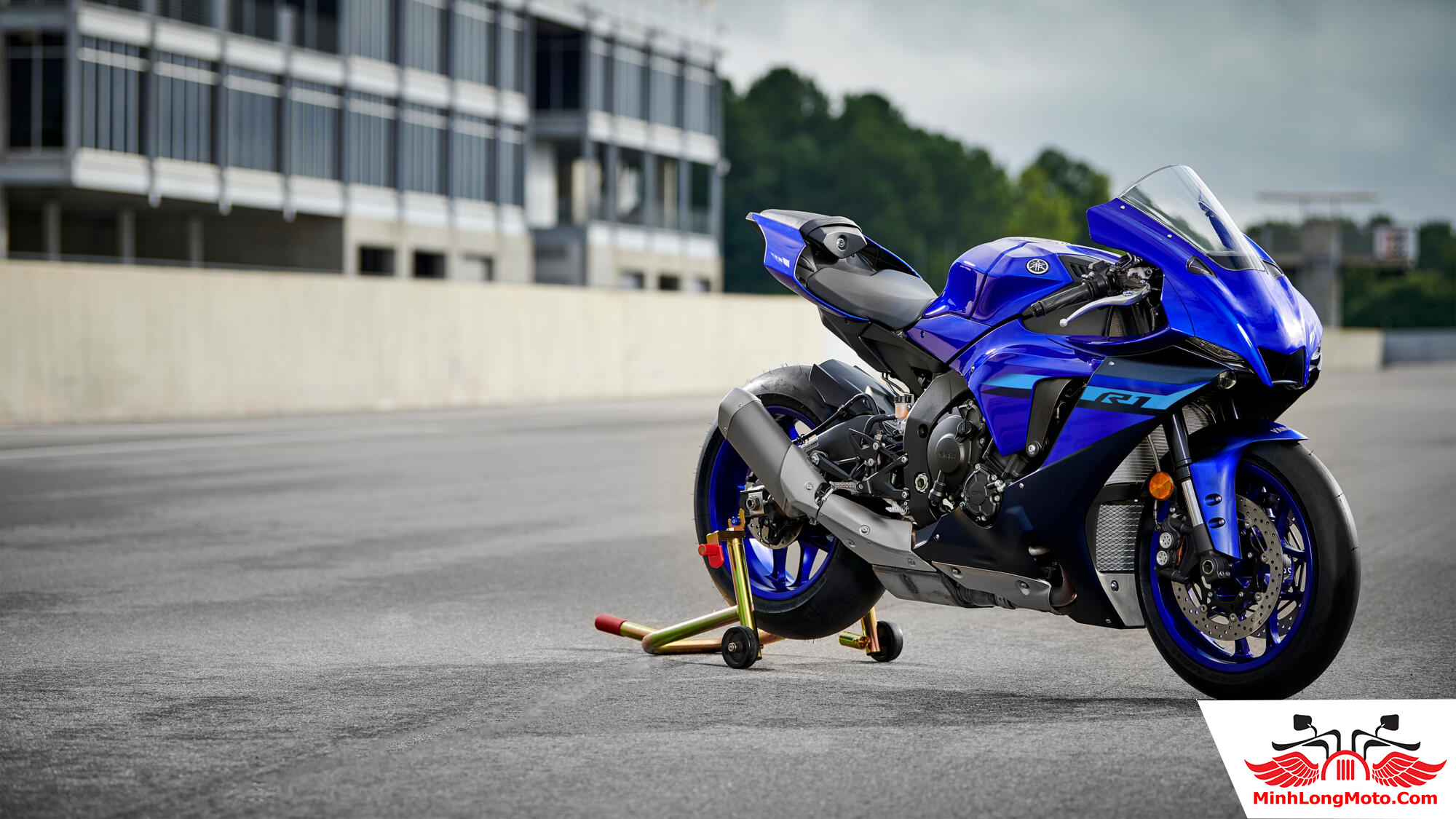 Giá xe Yamaha YZF R1 và R1M kèm đánh giá chi tiết