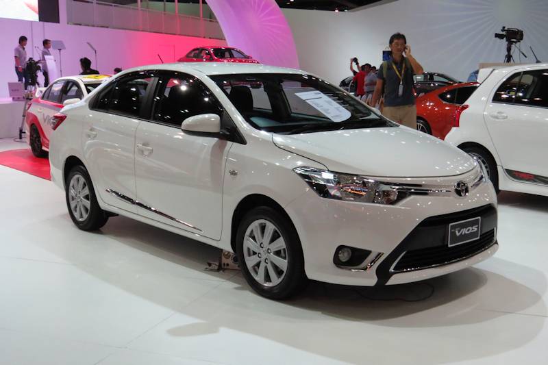 Đánh giá xe Toyota Vios 2016 đi kèm giá bán