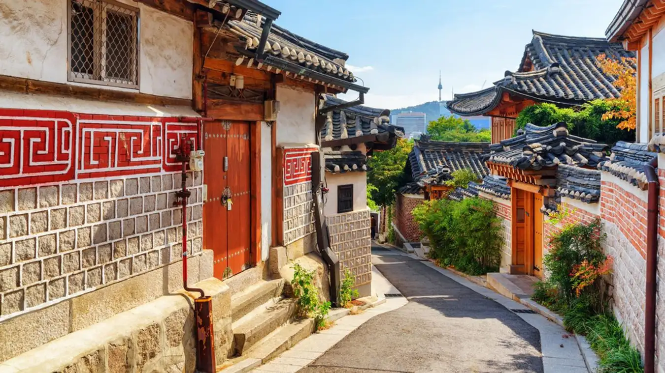 Làng Bukchon Hanok: Nơi lưu giữ di sản văn hóa Hàn Quốc độc đáo