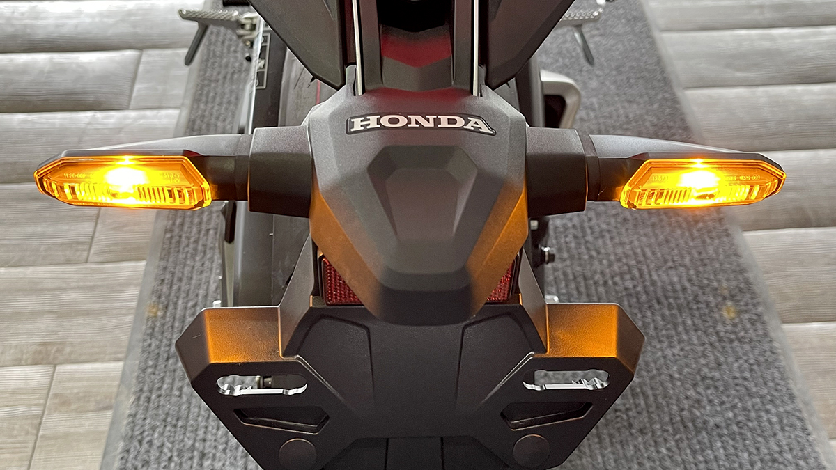 CBR650R Khuyến mãi khủng, giá bao lăn bánh 268 triệu, giao xe ngay, hỗ trợ trả góp