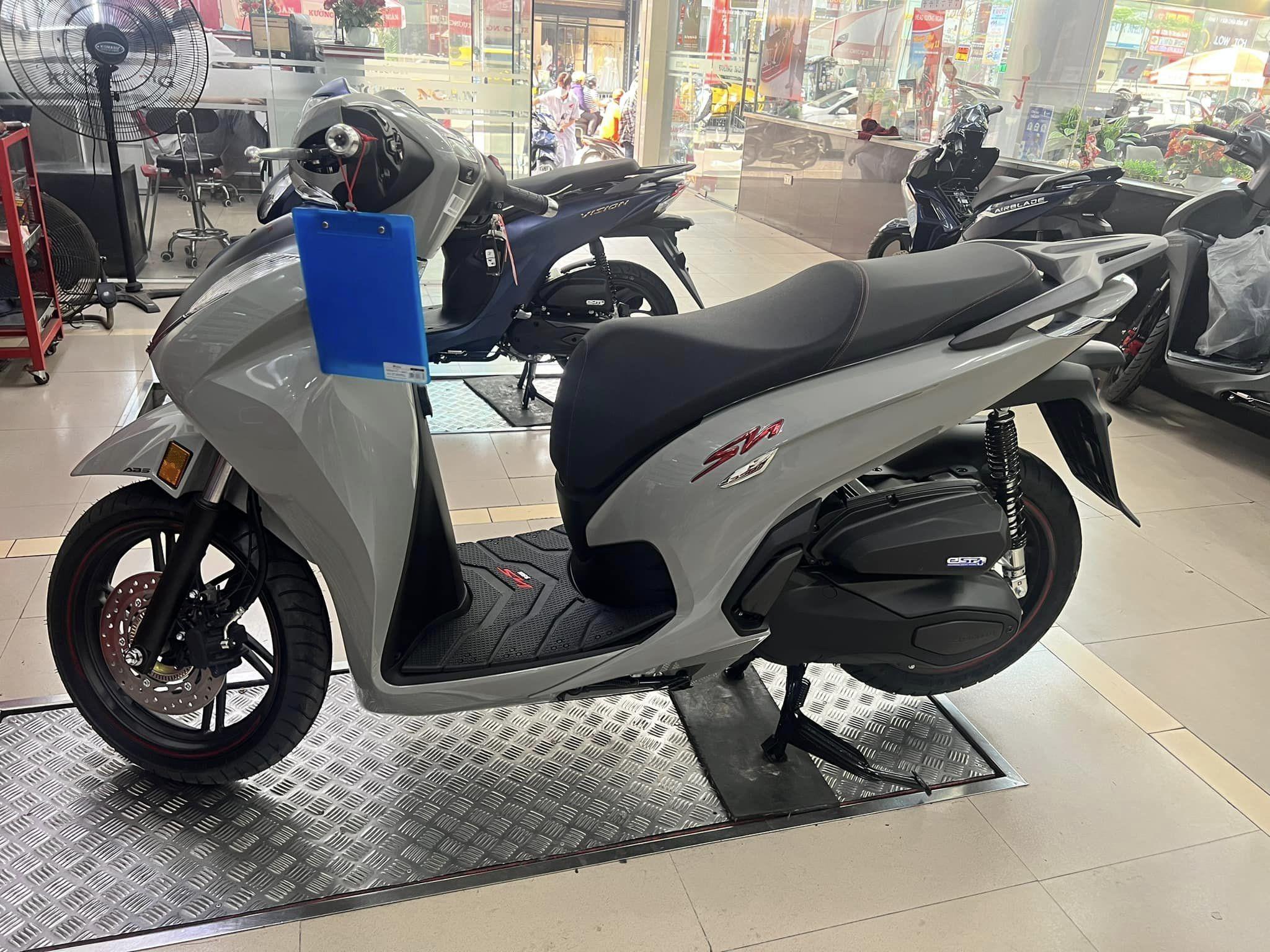 Giá xe Honda SH 350i bất ngờ