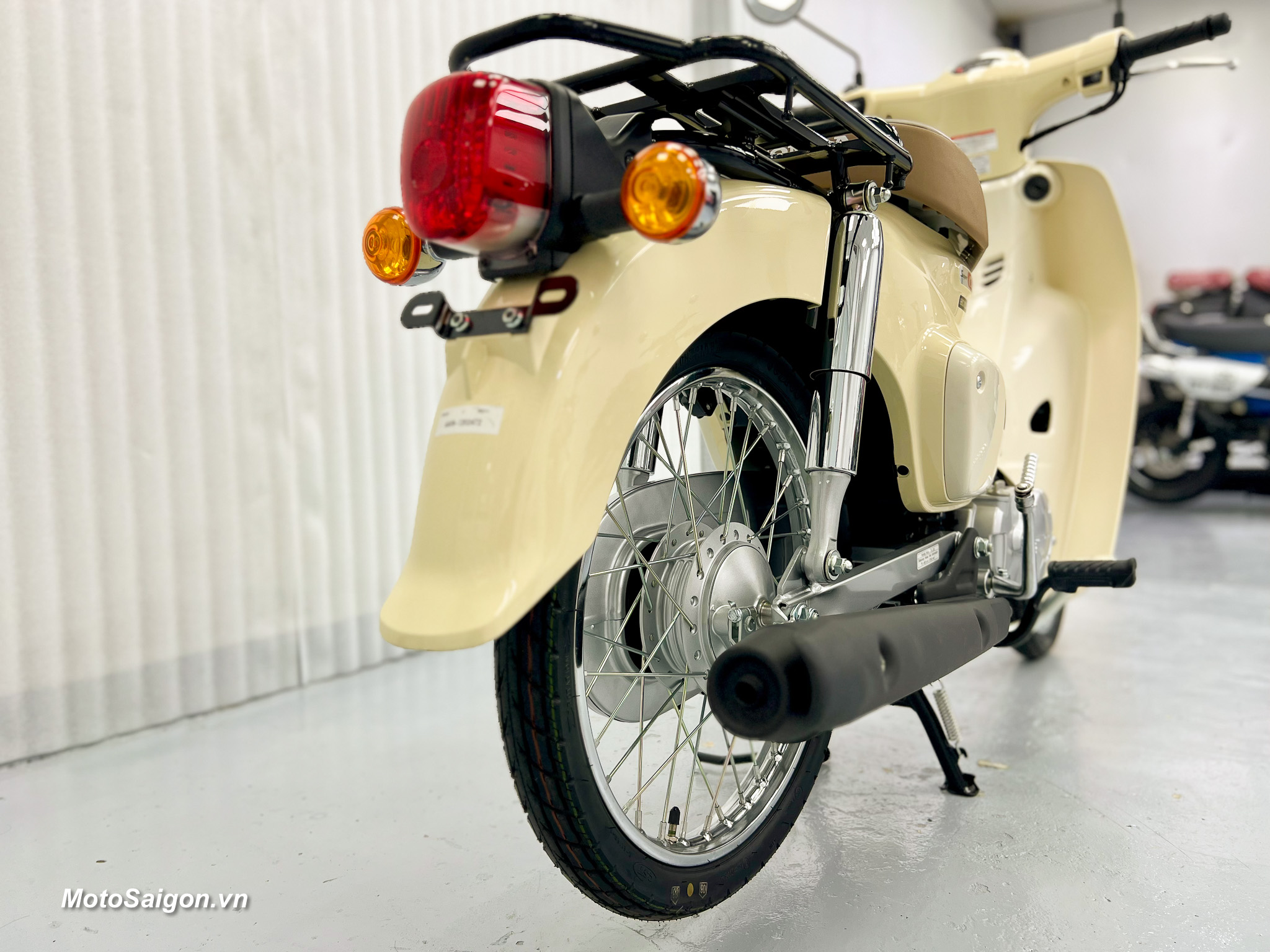 Honda Super Cub 50 nhập Nhật về Việt Nam số lượng lớn