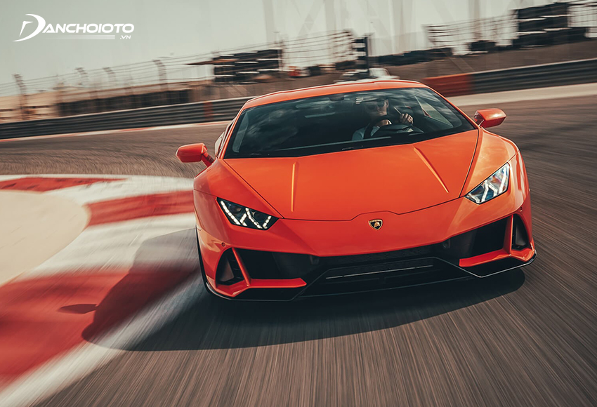 Xe Lamborghini: Siêu xe Lamborghini giá bao nhiêu tại Việt Nam?