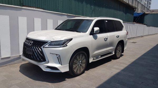 Lexus LX570 Super Sport: Hình ảnh & Mua bán xe đã qua sử dụng