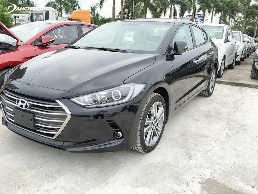 Đánh giá xe Hyundai Elantra 2016 cũ: Cũ nhưng vẫn hiện đại và lịch lãm