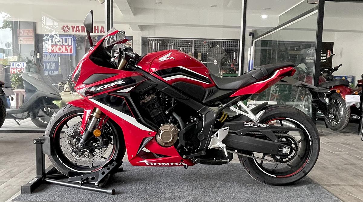 CBR650R Khuyến mãi khủng, giá bao lăn bánh 268 triệu, giao xe ngay, hỗ trợ trả góp