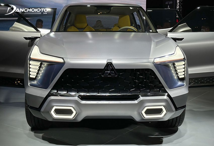 Giá xe Mitsubishi XFC Concept lăn bánh & đánh giá thông số kỹ thuật (6/2024)