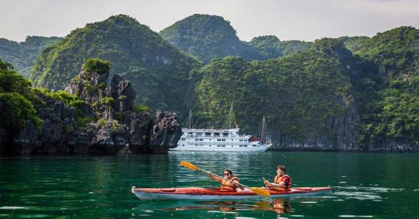 Check in những điểm du lịch ở Thành phố Hoa phượng đỏ