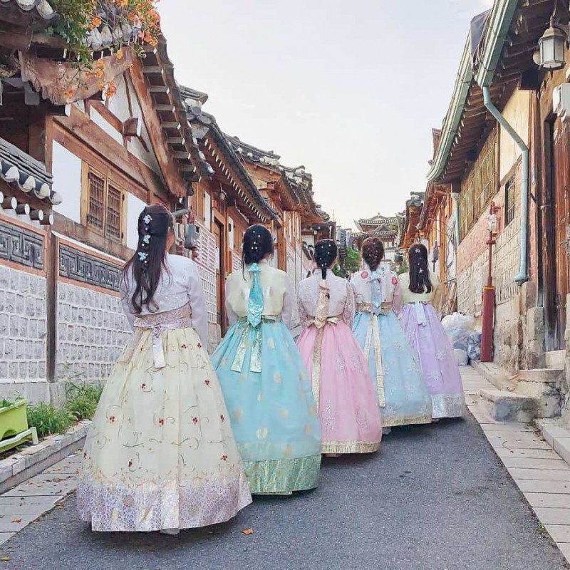 Làng Bukchon Hanok: Nơi lưu giữ di sản văn hóa Hàn Quốc độc đáo