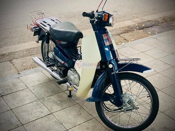 Honda Cub 82 cũ từ năm 1989 giá 150 triệu đồng tại Hà Nội