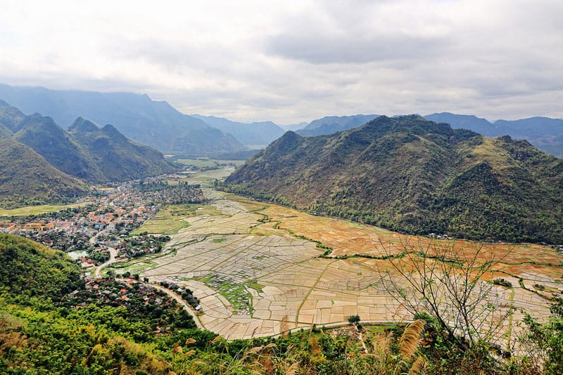 Đi Mai Châu chớ quên dừng lại ở đèo Thung Khe đẹp kì vĩ đến bất ngờ