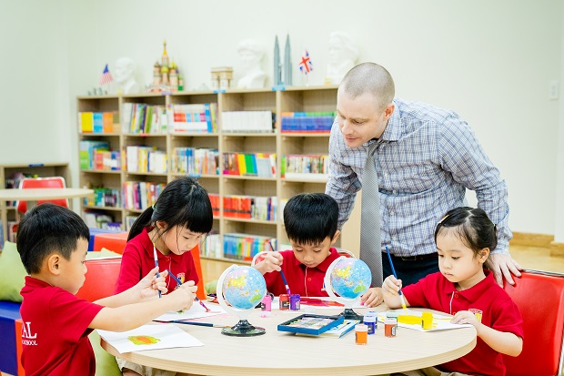 Trường Song ngữ Quốc tế ROYAL SCHOOL - Tin Tức - Học phí tiểu học quốc tế Trường Song ngữ Quốc tế Hoàng Gia