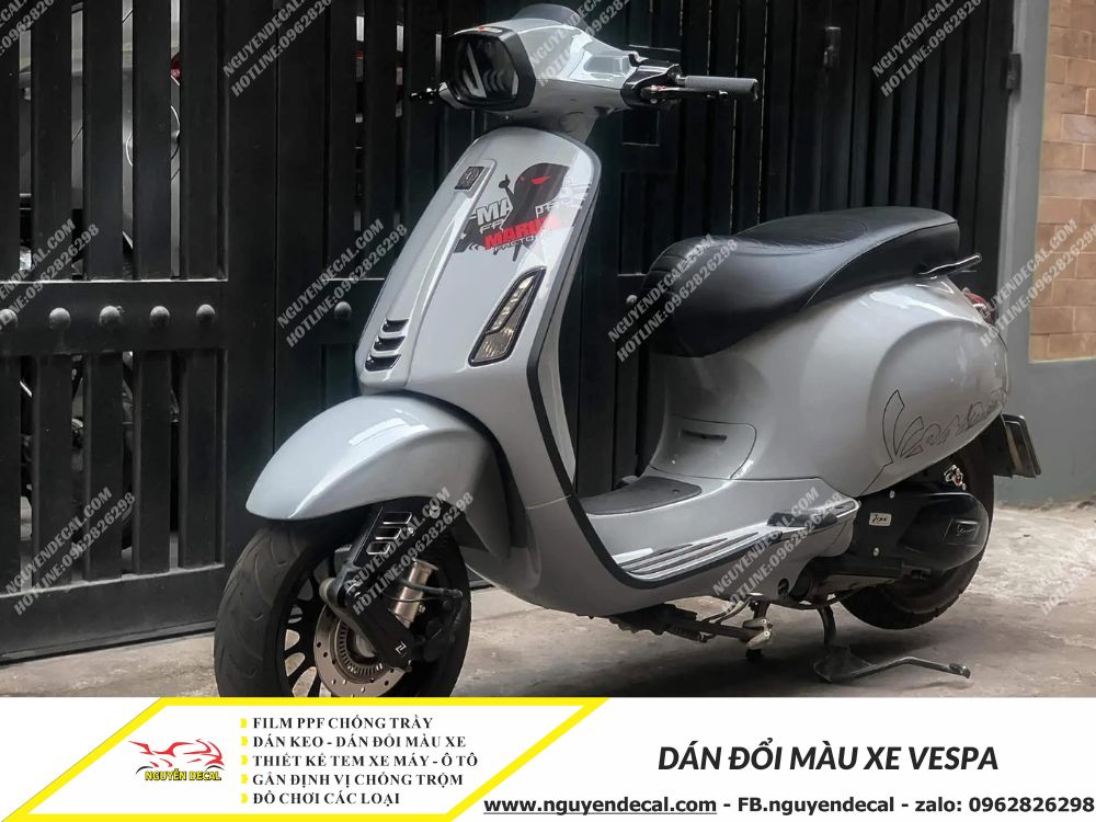 Dán decal đổi màu xe vespa