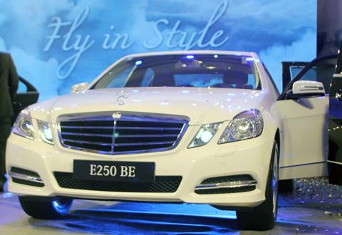 Giá và thông số kỹ thuật của Mercedes E250 2012 | Mua Bán Xe Ô Tô Cũ Tại TPHCM - Kinh Nghiệm Mua Bán Ô Tô - Chăm Sóc Ô Tô