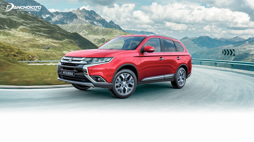 Đánh giá có nên mua Mitsubishi Outlander 2018 cũ không?