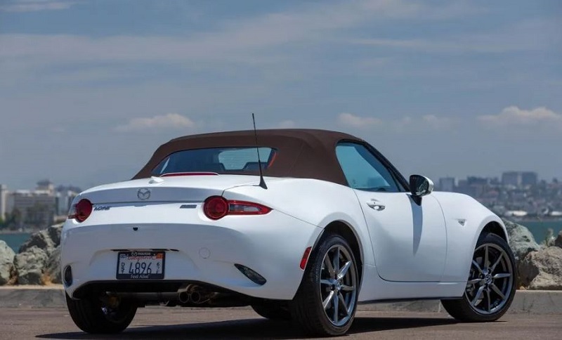 Mazda MX-5 2023 - Chiếc Mui Trần Năng Động Và Cá Tính