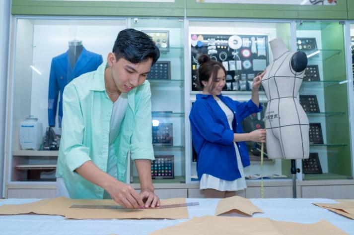 Học phí ngành Thiết kế thời trang