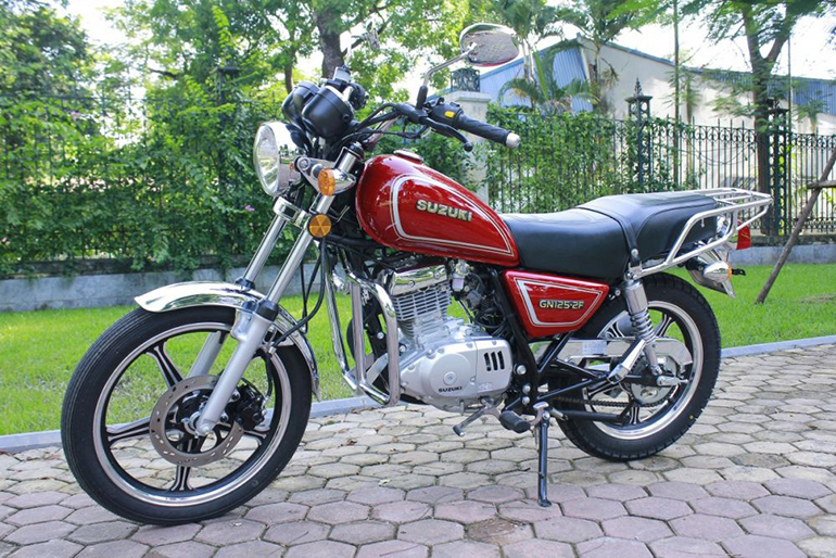 Suzuki GN125 mới giá bao nhiêu tiền? Có nên mua không?