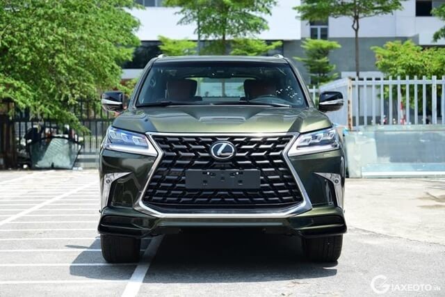 Lexus LX570 04 chỗ Super Sport 2023: giá lăn bánh (06/2024)